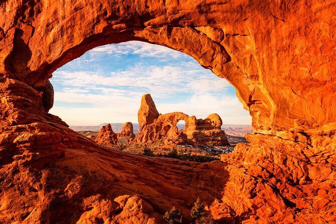 Arches National Park Self-Guided Driving Audio Tour - Garden of Eden and The Windows Road: Where You Can Turn Off the Road and Explore