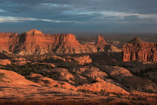 Canyon Country Sunset Helicopter Tour - 60 minutes - Fisher Towers up close: sandstone layers and photo-ready angles