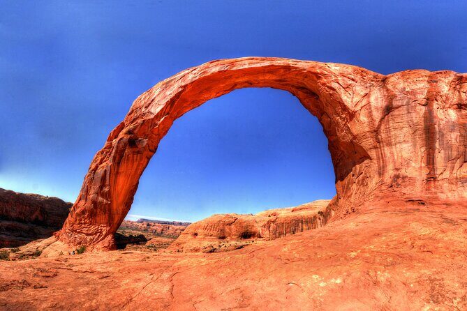 Corona Arch & Canyon Run Heli Tour - 20 minutes - Stop 1: Monitor and Merrimac Butte Formations