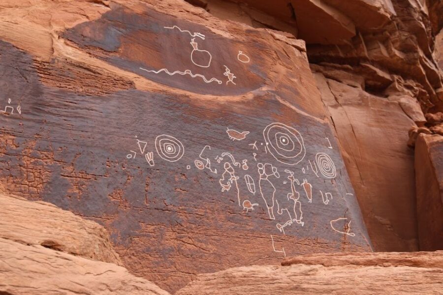 Moab: 3-Hour Scenic 4x4 Off-Road Adventure - Petroglyph Panels: How Rock Art Changes the Whole Ride