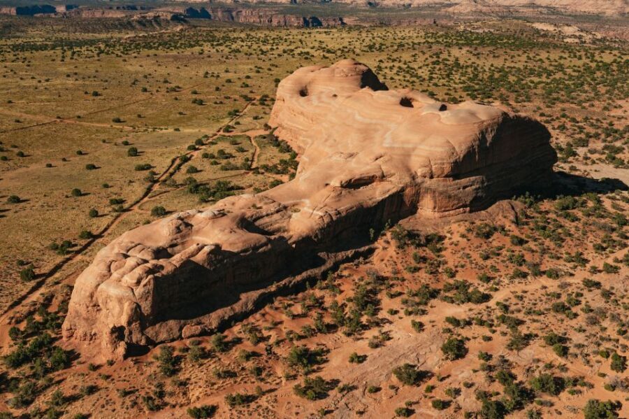 Moab: Corona Arch Canyon Run Helicopter Tour - The return sequence: spotting Corona Arch and the other big names
